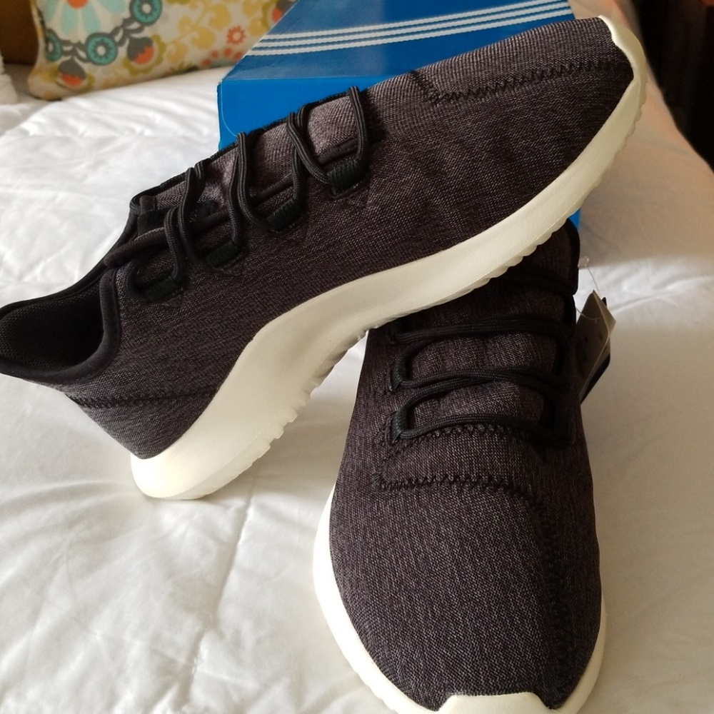 Adidas tubular shadow